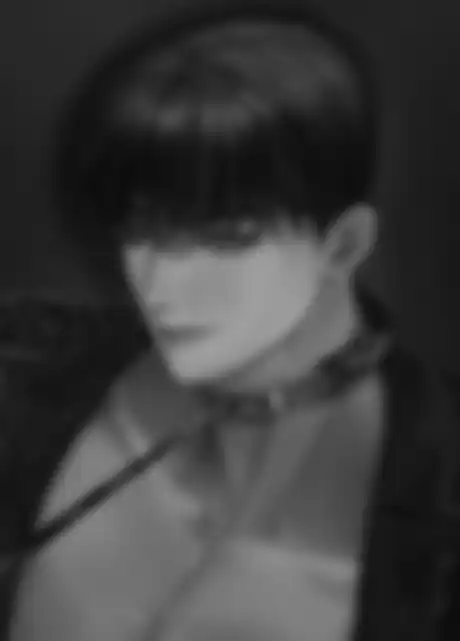 Я схватила поводок высокомерного пса