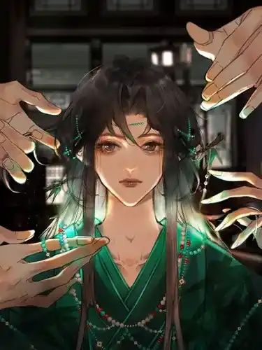 На светлом окне, за столом